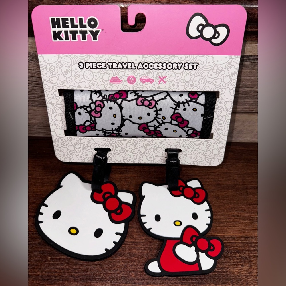 ✅ Cute 🥰 Hello Kitty 3-Piece Travel Accessory Set - NEW